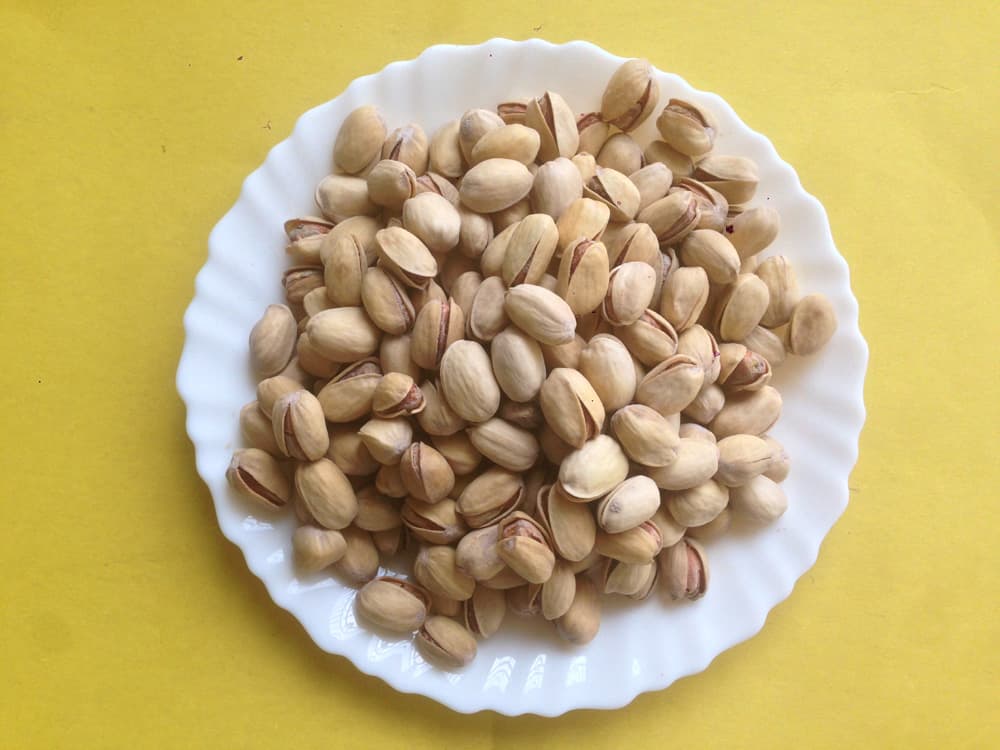 Roasted Pistachio with Shell (Namkeen Pista) 